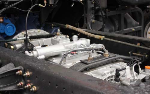 ߀ՄGͨɫ׃һ(yu)|(zh)ľGͨ܇(ch)Qʹc(din)