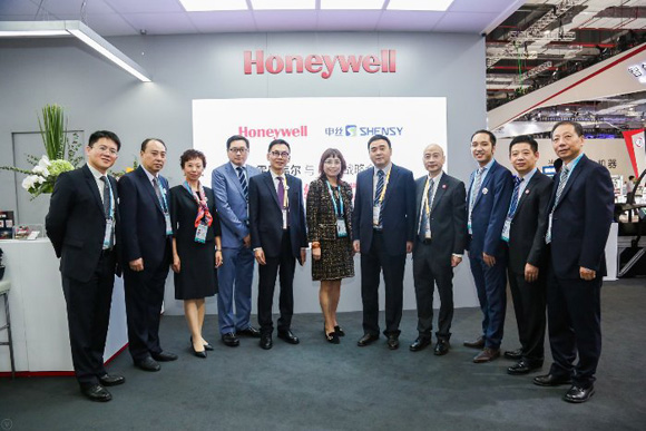 fcϺz_(d)ɑ(zhn)Ժ,ȫ¾W(wng)j(lu)؛\(yn)ƽ_B(ti)Ȧ