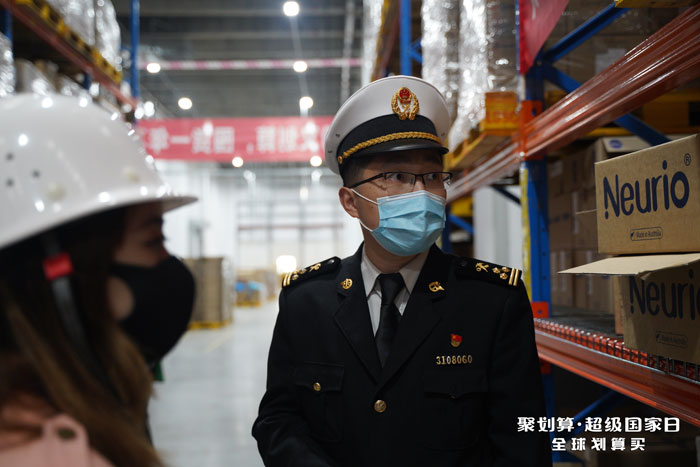 ֮µġ̷ۻġۄ㳬νoЇ衱