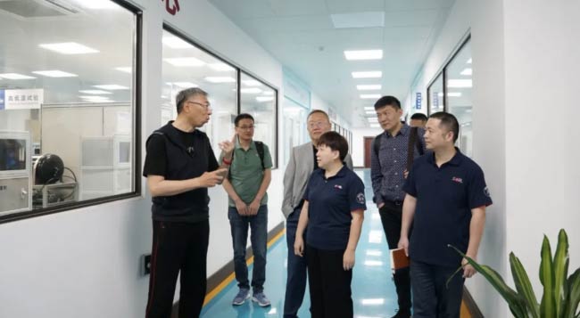 I(lng)܇Ј(chng) y(tng)һʯc_(d)ɑ(zhn)Ժ